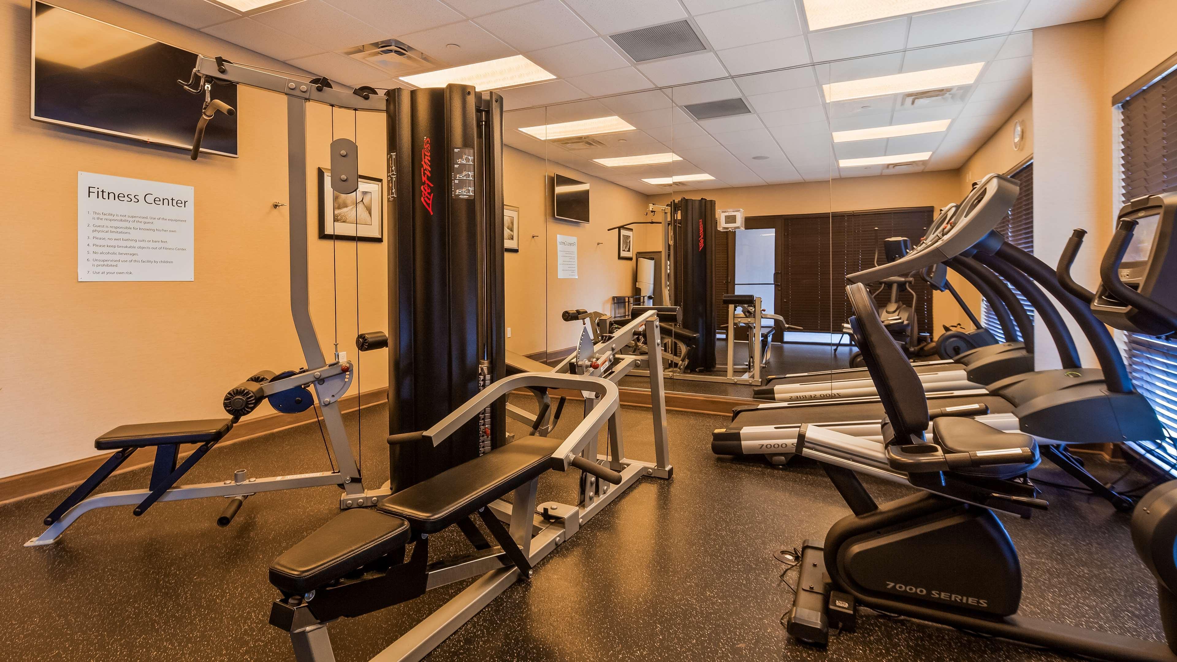 Best Western Plus Atrium Inn & Suites Clarksville Exterior photo